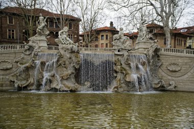 Çeşme Valentino Park Meydanı Torino, İtalya