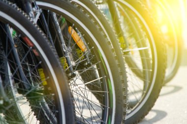Bisiklet Tekerleği satır yakın yukarı tekerlek detay, Bisiklet konuştu.