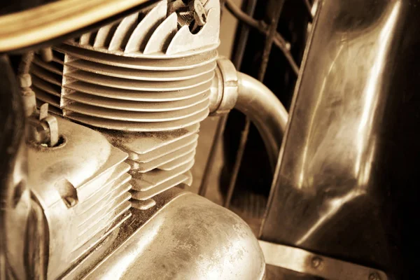 Motor de moto viejo en foto vintage —  Fotos de Stock