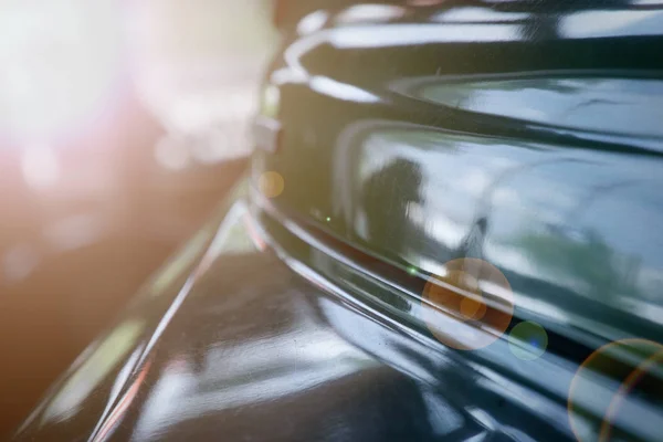 Polished car body with light reflection, sunny bunny on old vintage car, business consept — Stock Photo, Image