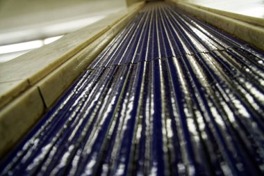 Renkli ışıklar ile lekeli seramik mozaik arka plan