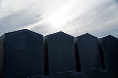 Lviv şehrindeki ortaçağ taş kulesi, antik tahkimatı..