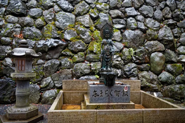 Japonsko Pramen Vody Ocelové Sochy Boha Ženy — Stock fotografie