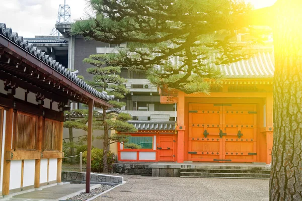 Entrée Pagode Avec Des Arbres Dans Parc — Photo