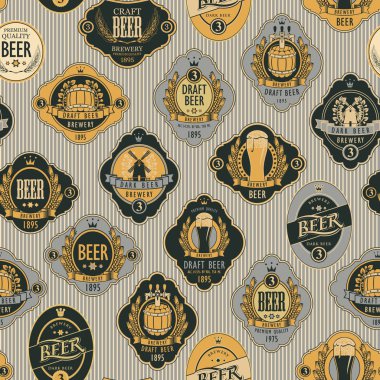 Vektör görüntüleri varil, bira gözlük, fabrikaları ile bira çeşitli bira etiketlerle konulu seamless modeli, defne çelenk, buğday ve diğer kulaklarında çizgili arka plan üzerinde retro tarzı