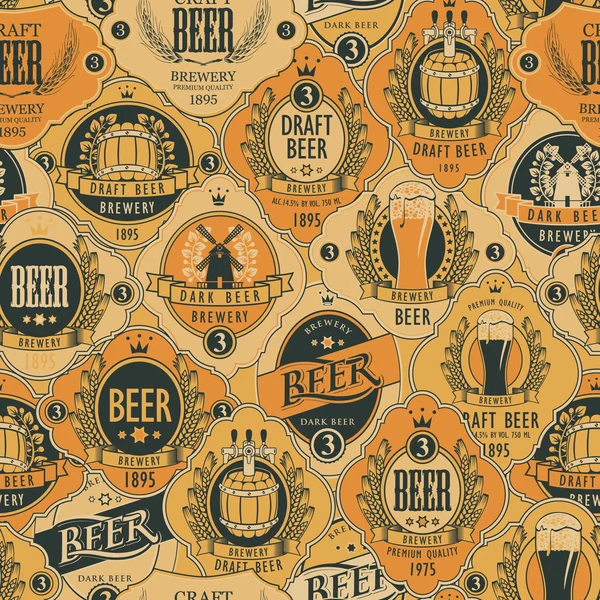 バレル ビールグラス ミルズの画像と様々 なビールのラベルが付いているビールをテーマとしたシームレスなパターンをベクトル 月桂樹の花輪 レトロなスタイルの小麦やその他の耳 — ストックベクタ