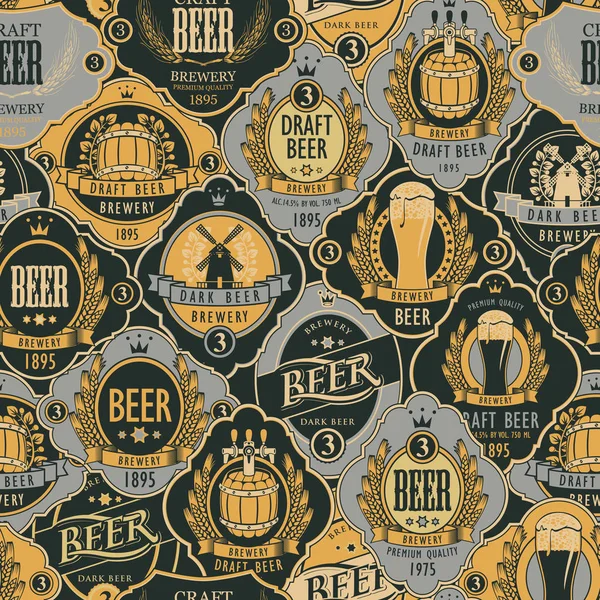 矢量无缝模式的主题啤酒与各种啤酒标签与图片木桶 啤酒杯 月桂花圈 小麦的耳朵和其他复古风格 — 图库矢量图片