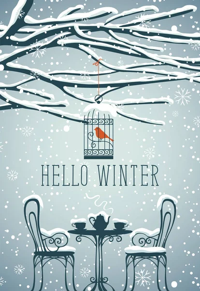 向量冬天横幅以字母你好冬天 雪被覆盖的树和露天咖啡馆与热茶在桌上和鸟在笼子挂在分支 — 图库矢量图片
