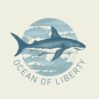 Büyük bir köpekbalığının el çizimi ve eski usul deniz dalgaları olan bir üçgen. Macera, seyahat ve keşif temalı vektör bayrağı Denizin Kralı sözleriyle