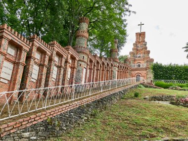 Vende 'nin dini anıtı La Salette' in Sığınağı