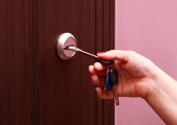 Close Photography Female Hand Inserts Key Keyhole Front Door — Stock Photo, Image