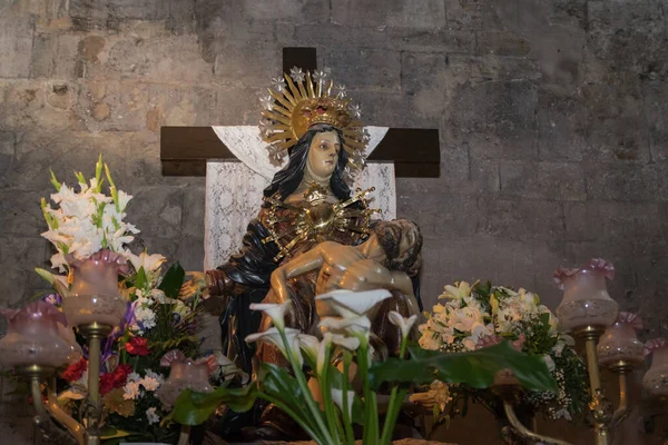 Besalu Espanha Abril 2019 Virgem Dentro Igreja Besalu Escultura Uma — Fotografia de Stock