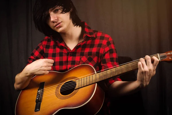 Handsome Young Guy Black Hair Red Plaid Shirt Playing Guitar — Stock Photo, Image