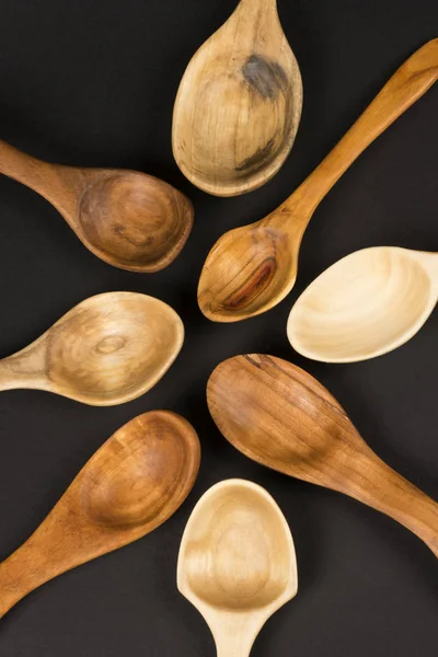 Cucchiai di legno fatti a mano diversi — Foto Stock