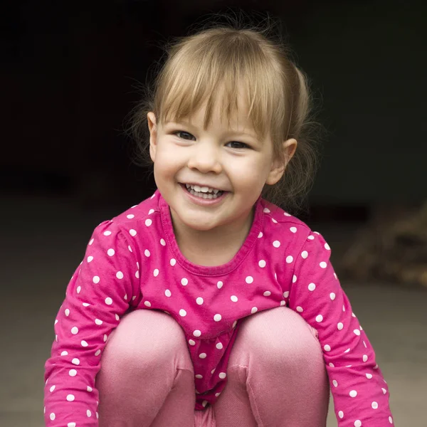 Kraken schattig klein meisje — Stockfoto