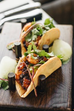 sebze ve maydanoz, Meksika mutfağı ile lezzetli tacos 