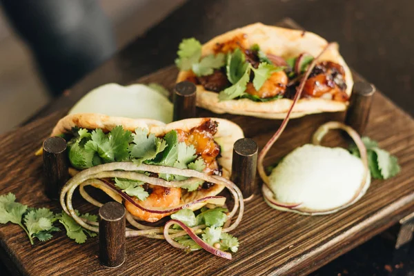 sebze ve maydanoz, Meksika mutfağı ile lezzetli tacos 