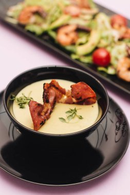 siyah kase lezzetli krem çorba 