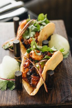 sebze ve maydanoz, Meksika mutfağı ile lezzetli tacos 