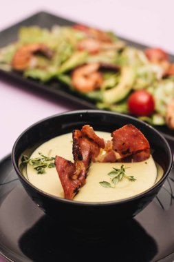 siyah kase lezzetli krem çorba 