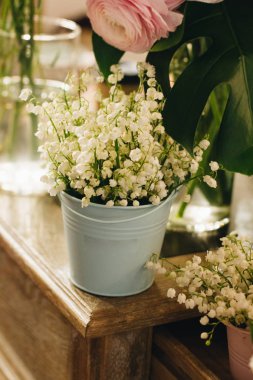 güzel bahar buket demet ihale lily vadi çiçekli 