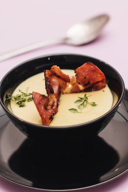 siyah kase lezzetli krem çorba 