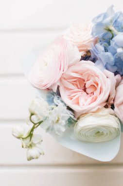 güzel bahar buket ihale pembe çiçekler, zarif çiçek dekorasyon ile 