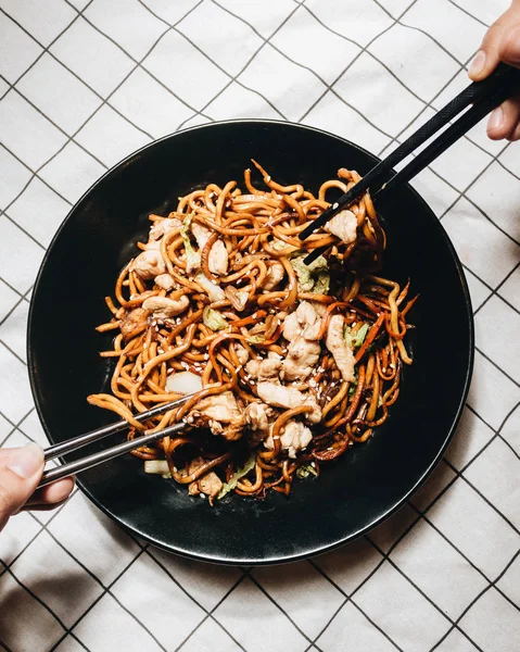 Meat Noodles Black Plate Asian Cuisine Chopsticks — Stock Photo, Image