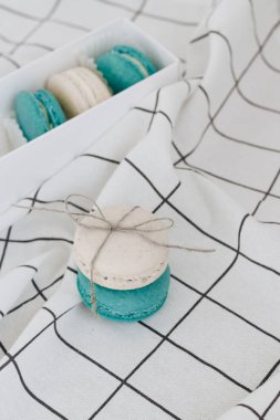 kompozisyon üzerinde masa örtüsü, tatlı tatlı lezzetli macaroons 