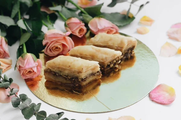 Baklava Doce Sobremesa Pastelaria Feita Camadas Filo Recheado Com Nozes — Fotografia de Stock