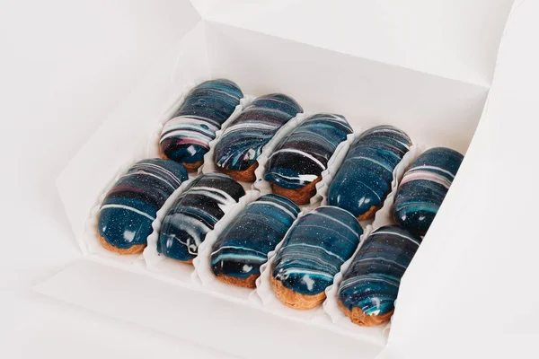 Conjunto Doces Deliciosos Com Incrível Esmalte Azul Sobremesa Colorida — Fotografia de Stock