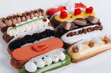  sır ile lezzetli eklerleri renkli tatlı