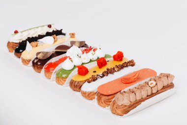  sır ile lezzetli eklerleri renkli tatlı