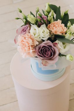 Yumuşak çiçekli güzel bahar buketi