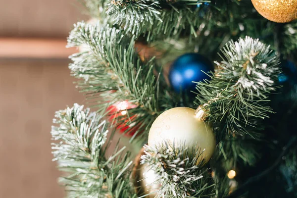 Arbre Noël Décoré Boules Colorées — Photo