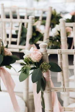 çiçek, düğün tarzı ile dekore edilmiş koltukları