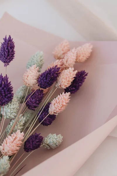 Beau Bouquet Avec Des Fleurs Sèches Exotiques — Photo