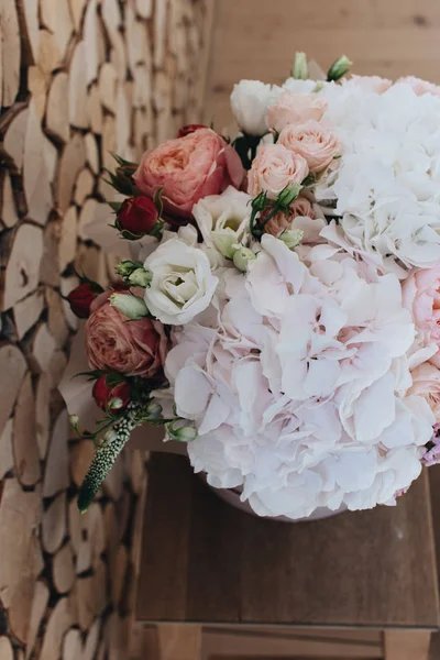 Hermoso Ramo Primavera Con Flores Tiernas —  Fotos de Stock