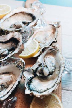 limon, lezzetli istiridye deniz ürünleri incelik