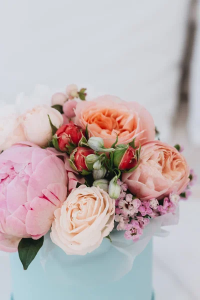 Красивый Весенний Букет Розовыми Нежными Цветами — стоковое фото