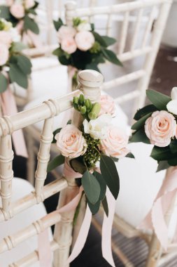 çiçek, düğün tarzı ile dekore edilmiş koltukları