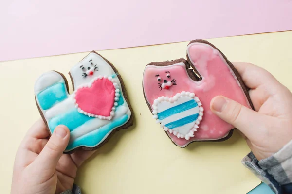 Boy Hands Holding Two Cookies Shape Broken Heart Glaze — Stock Photo, Image