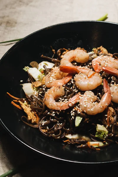 黑盘虾美味佳肴 传统亚洲食品 — 图库照片