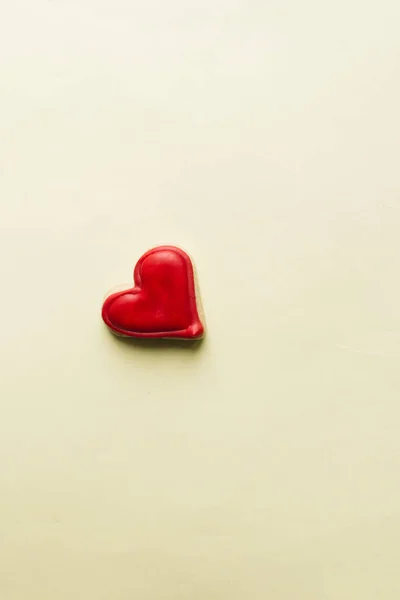 Μπισκότο Σχήμα Καρδιάς Γλάσο Κόκκινο — Φωτογραφία Αρχείου