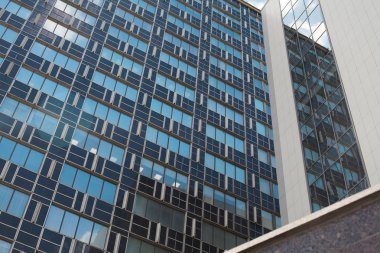 Yüksek katlı apartman