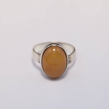 opal ile gümüş yüzük