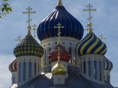 renkli kubbeleri Ortodoks Kilisesi