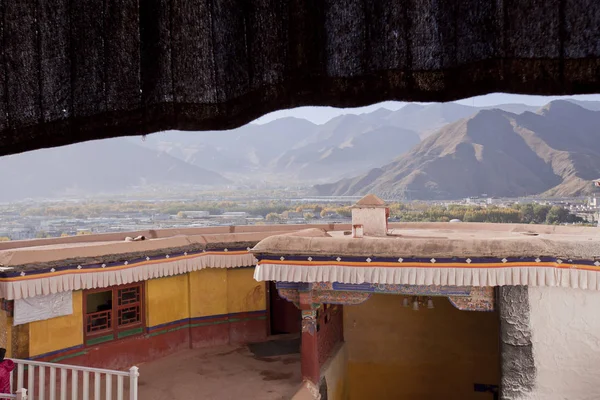 Άποψη Της Λάσα Πόλης Από Βουνό Θιβέτ — Φωτογραφία Αρχείου