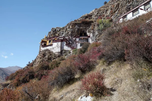 Jeskynní Klášter Tibetu — Stock fotografie