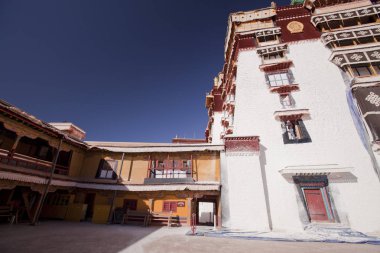 Potala Sarayı Tibet'te Çin